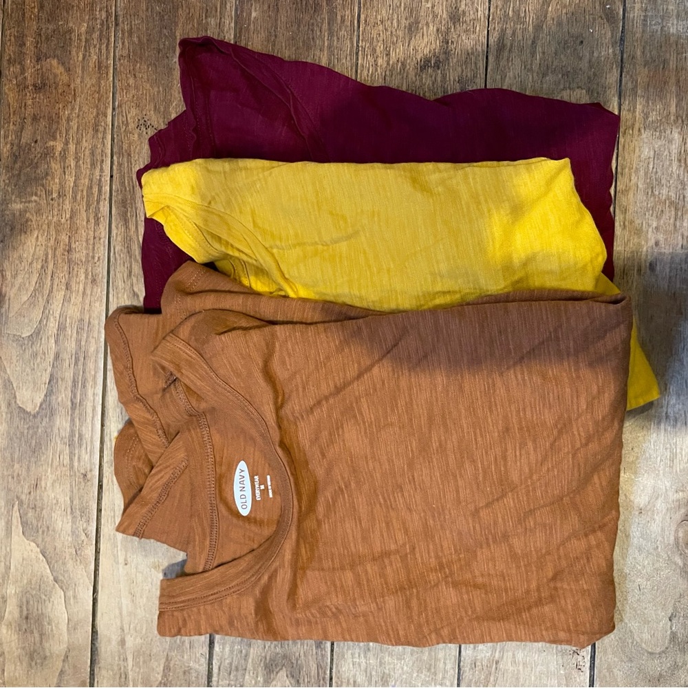 Old Navy Everywear tees